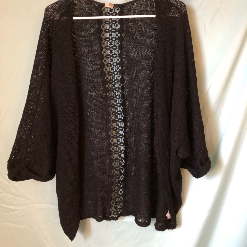 Black 3/4 sleeve cardigan size M: Brand Birdcage